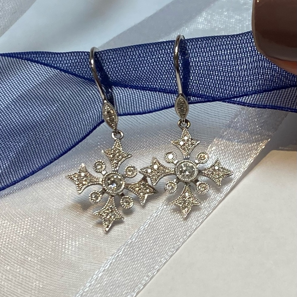 18K Gold & Diamond Earrings